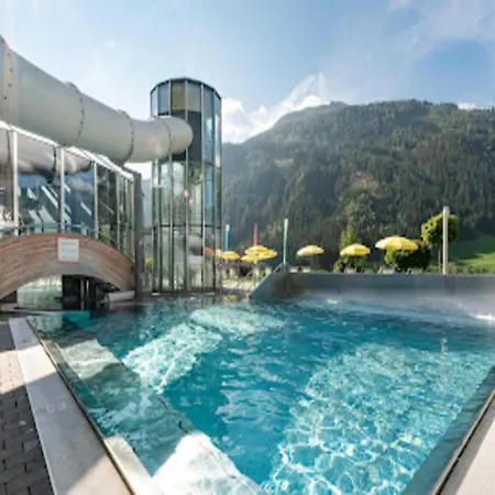 Luxurious With Sauna In Koenigsleiten Wald im Pinzgau