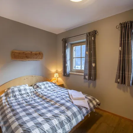 Luxurious With Sauna In Koenigsleiten Chalet